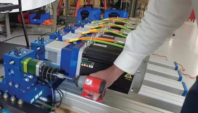 Shipboard Panel Lift System